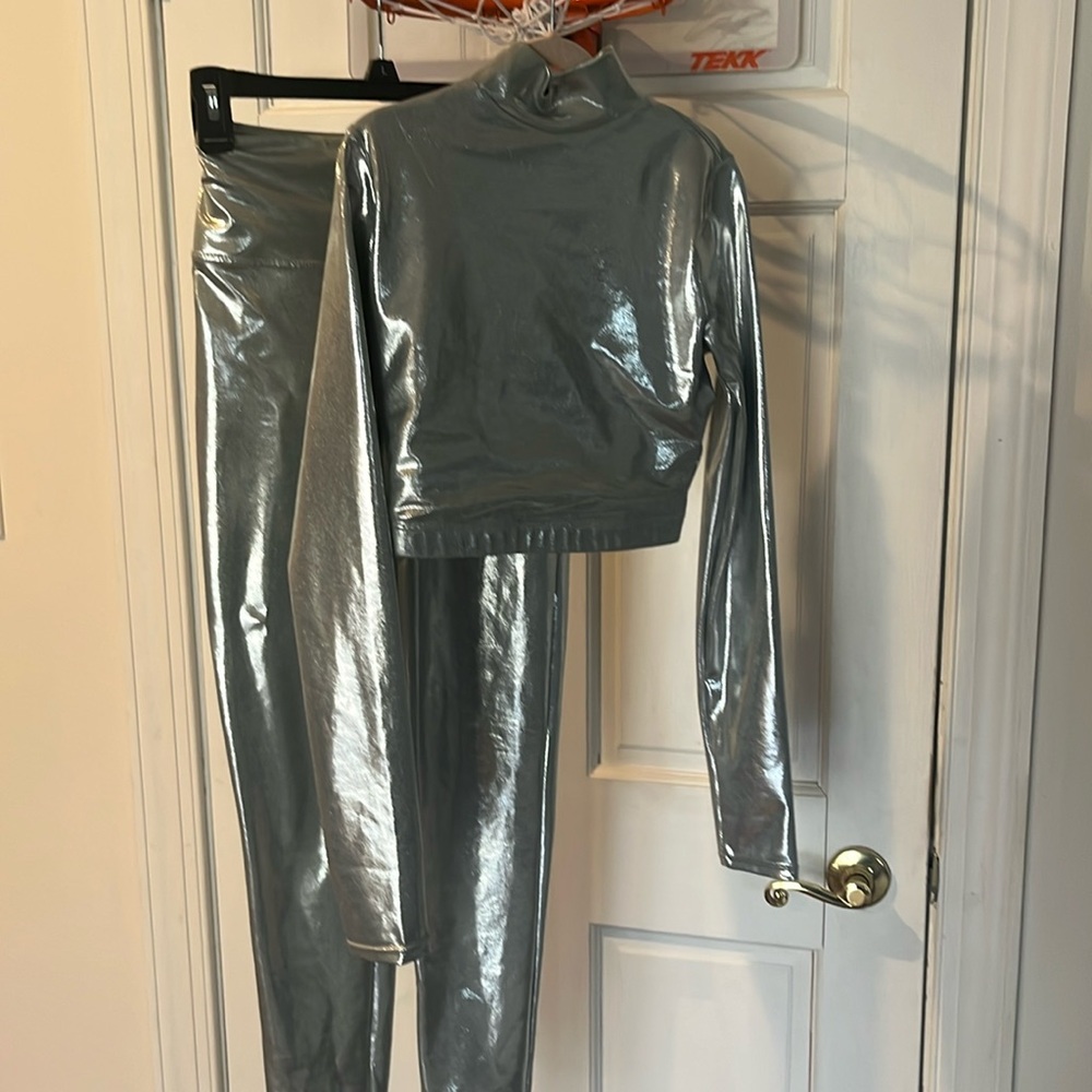 Balera Dance Costume- Metallic Top with matching pants